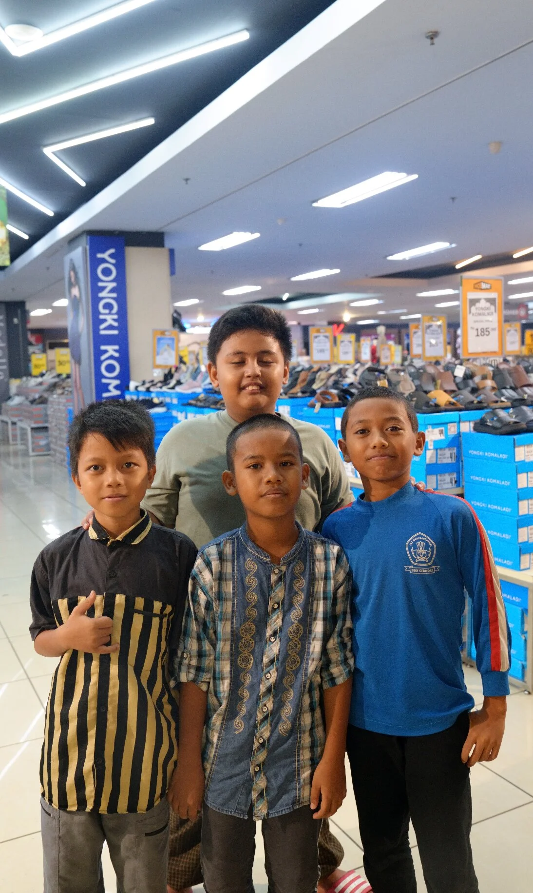 Foto 19 dari album Belanja Lebaran Bareng Yatim Piatu 2025